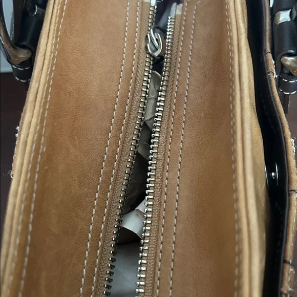 Stylish Tan and dark brown Leather satchel purse Set - Picture 5 of 13